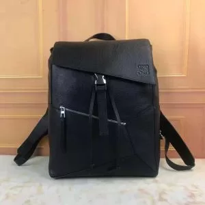 軽量で薄手の ロエベ LOEWE 絶妙な新商品 リュック 大人っぽく知的な