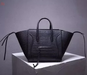 話題の新作到着 セリーヌ CELINE 圧倒的人気新着 トートバッグ 2色可選 有名人同じアイテム
