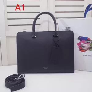 2色可選 ビジネスバッグ クラシカルな雰囲気 2020年春夏流行ファッション プラダ PRADA