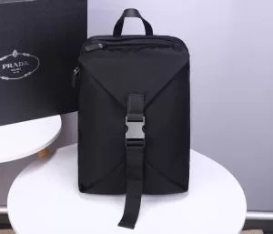 2020話題の商品 プラダ 愛らしい春の新作 PRADA リュック 差をつけたい人にもおすすめ