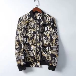 VERSACE 完売必至の人気モデルをご紹介 ヴェルサーチ ブルゾン 2020トレンド秋冬おすすめ安い
