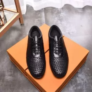 ボッテガ ヴェネタ BOTTEGA VENETA 2色可選 2020年春夏のトレンドアイテム ビジネスシューズ カジュアルさ