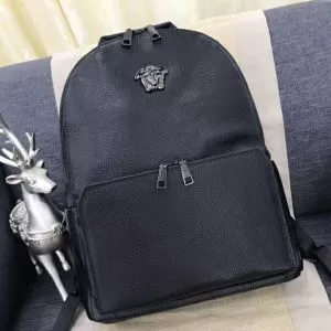 リュック 2020年夏の一押しファッションアイテム 特に夏は人気アイテム ヴェルサーチVERSACE