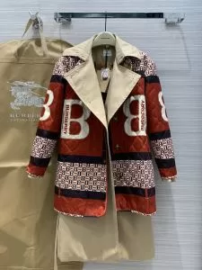 毎日はちょっとイイ秋冬新品 バーバリー BURBERRY 2020秋冬流行ファション パーカー ファッショントレンドを早速チェック