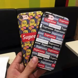 大好評 2色選択可シュプリーム SUPREME圧倒的な新作 2020SS iphone7plus 専用携帯ケース