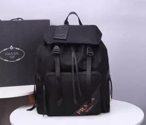 コレクション リュック 注目されている プラダ PRADA 注目度が上昇中
