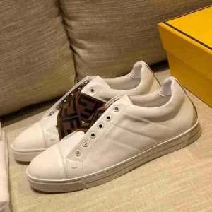 トレンド入り確実最新コレクション 2020年秋冬に欠かせない FENDI ランニングシューズ おしゃれでおすすめ今季トレンド フェンディ