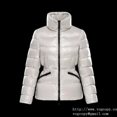 2020秋冬肌触り柔らかく MONCLER モンクレール ダウンジャケット厳しい寒さに耐える