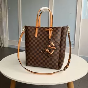 ルイ ヴィトン 安心の実績 LOUIS VUITTON 2020話題の商品 レディースバッグ 飽きもこないデザイン