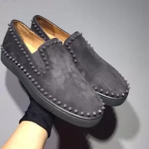 今季流行りの人気新作 2020年春夏のトレンドアイテム クリスチャンルブタン Christian Louboutin スニーカー、靴 2色可選