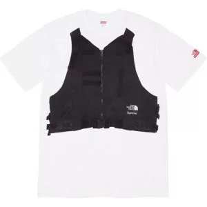 半袖Tシャツ 価格帯が低い シュプリーム SUPREME 非常にシンプルなデザインな
