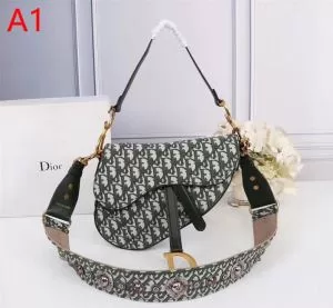 2020春夏も引き続きトレンド 今っぽく新作アイテム ディオール DIOR ハンドバッグ 3色可選