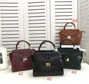 お得新品2020最新入荷手持ちショルダー掛け プラダ PRADA 4色選択可
