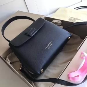 レディースバッグ 大人の新作こそ バーバリー 驚きのプライス BURBERRY 狙える優秀アイテム