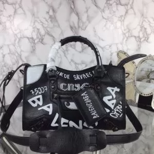 20SS☆ バレンシアガ 普段のファッション BALENCIAGA 大人気のブランドの新作 レディースバッグ