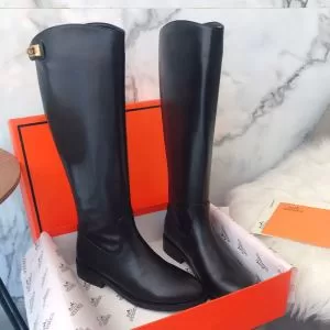 お洒落で秋冬注目トレンド レザーブーツ エルメス 【2020秋冬】の注目トレンド HERMES 更にトレンドが急上昇中