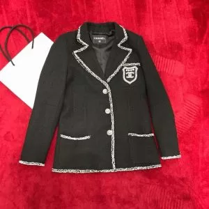 2020春夏トレンドファッション新作 CHANEL カジュアルの定番シャネル テーラードジャケット