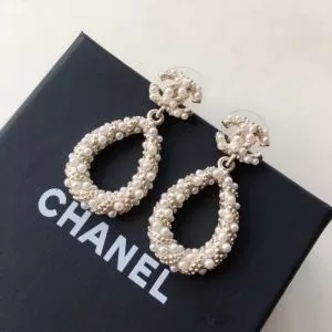 安心安全人気通販 シャネル20新作です CHANEL ピアス この時期の一番人気は