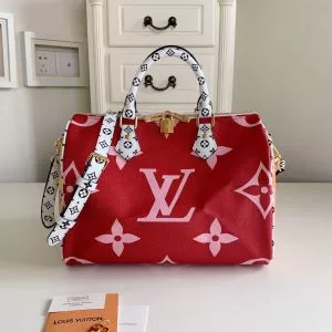 レディースバッグ 夏っぽさ新作アイテム ルイ ヴィトン 夏おすすめ人気ブランドアイテム LOUIS VUITTON 元気な印象のコーデ