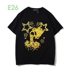 半袖Tシャツ 手頃価格でカブり知らず ジバンシー GIVENCHY 価格も嬉しいアイテム
