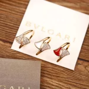 トレンド最先端のアイテム リング指輪 どのアイテムも手頃な価格で ブルガリ BVLGARI