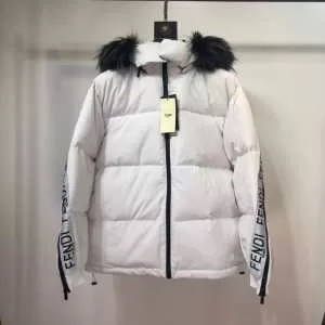ダウンジャケット メンズ おしゃれでおすすめ今季トレンド フェンディ おススメの秋冬アイテムをCHECK FENDI 2020トレンドファッション新品