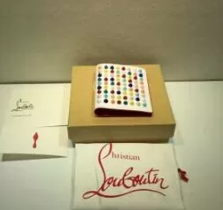人気販売　2020 Christian Louboutinクリスチャンルブタン 抜群財布 クリップウォレット