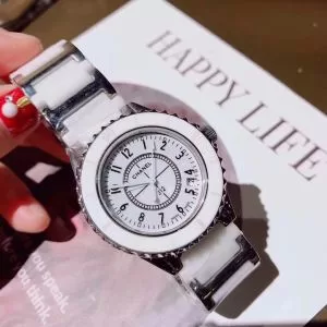 先行受注 CHANEL 女性用腕時計 2色可選ファッションの最先端希少性の高いシャネル