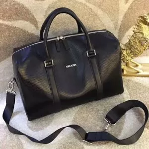 のトレンドアイテム 今シーズン人気のアイテム プラダ PRADA ビジネスバッグ