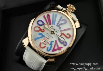 GaGaMILANO ガガミラノ腕時計 2針 機械式手巻き夜光効果 マルチカラーインデックス インデックス ケース