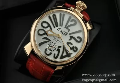 ガガミラノ腕時計 GaGaMILANO ホワイト文字盤　黒インデックス 手巻 レザー　赤