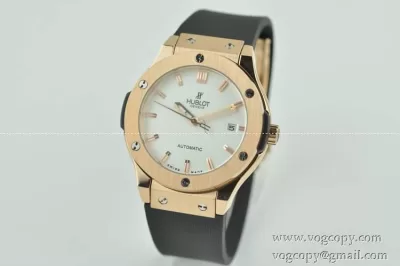 Hublotウブロ 女性用腕時計 自動巻き 3針クロノグラフ 日付表示 ラバー 38MM ブラック
