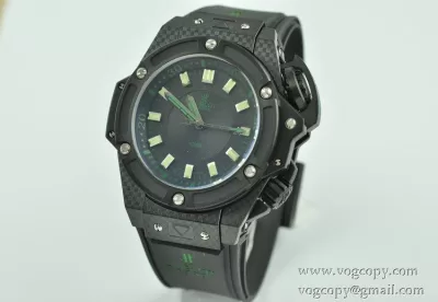 Hublotウブロ メンズ腕時計 自動巻き 3針クロノグラフ 日付表示 サファイヤクリスタル風防 BLACK 52MM ラバー