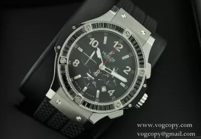 Hublotウブロ メンズ腕時計 日本製クオーツVK クロノグラフ 日付表示 サファイヤクリスタル風防 ダイヤベゼル ラバー