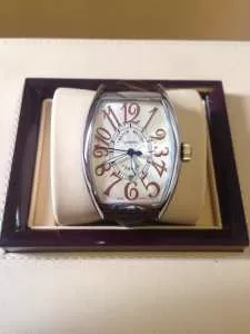オシャレなFRANCK MULLER フランクミュラースーパーコピー 斬新なデザイン腕時計