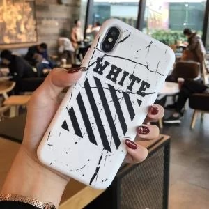 OffWhite オフホワイト 2色可選 ケータイケース 人気ブランドの新作秋冬トレンド 2020秋に注目したい