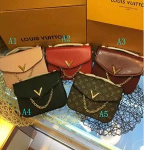 最近人気一番　2020新品入荷　ルイ ヴィトン LOUIS VUITTON ショルダーバッグ 多色可選