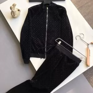 極寒の地でも耐えうる圧倒的な防寒性 ルイ ヴィトン 上下セット冬を彩る2020SS新作 LOUIS VUITTON