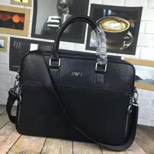 ファッションの最先端アルマーニ 18ＳＳ美品 ARMANI 上品でファッション ハンドバッグ 大流行中