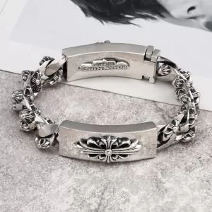 きれいめ派に上質 クロムハーツ CHROME HEARTS 透け感新作がイチ推し ブレスレット