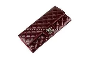 【大人気】　シャネル　ショルダー付き長財布　深赤色　並行輸入品 0382A