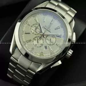 OMEGA オメガ 日本製クオーツ 6針クロノグラフ メンズ腕時計 日付表示 月付表示 サファイヤクリスタル風防 シルバー