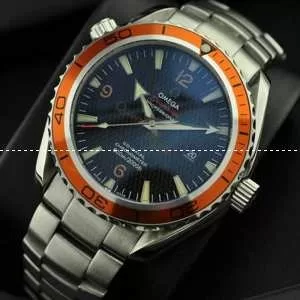 日本製クオーツ　3針クロノグラフ OMEGA オメガ メンズ腕時計 日付表示 夜光効果 4345mm