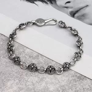夏の王道 適度な上品さ ブレスレット 風通しのよい クロムハーツCHROME HEARTS 2020年春夏流行ファッション