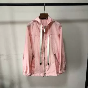 主張性もカジュアルさ ルイ ヴィトン LOUIS VUITTON 軽量ジャケット2020春夏人気トレンドアイテム