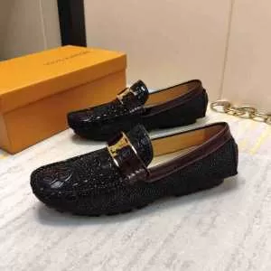 おしゃれ感度が高い秋冬トレンド ルイ ヴィトン寒い季節トレンド上品 LOUIS VUITTON ローファー 先取り 20202020秋冬ファッション