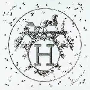 夏ファッションをおしゃれに楽しもう エルメス カーペット HERMES 2020年春夏のトレンドアイテム 幅広い多機能性