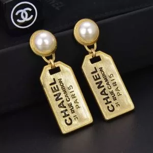 コレクション シャネル お値段もお求めやすい CHANEL ピアス