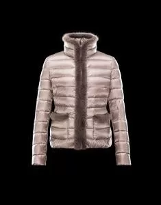 2020 秋冬 重さを感じず MONCLER モンクレール レディース ダウンジャケット