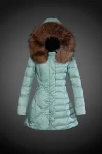 2020 秋冬 着心地がクセになる MONCLER モンクレール レディース ダウンジャケット 8803